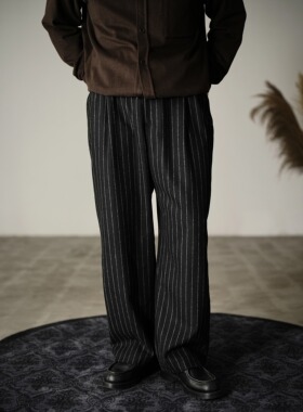 WATEREVER「风度」黑色羊毛混纺色织条纹厚毛呢直筒微锥长西裤