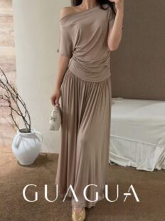 MOLS夏装针织套装女2026巨好穿一字肩上衣半裙两件套气质百搭
