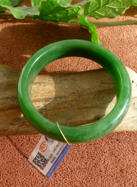 新疆和田玉碧玉满绿菠菜绿手镯