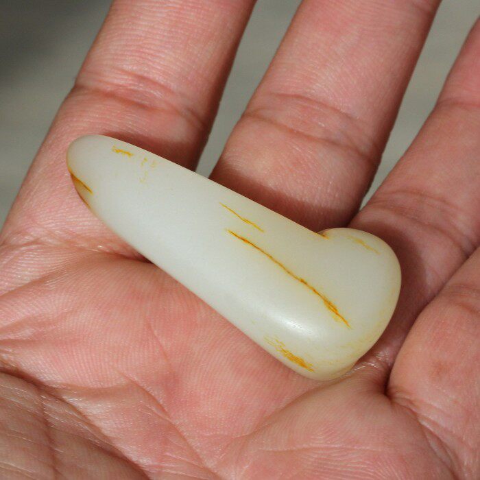 正宗新疆和田玉籽料原皮洒金皮一级白羊脂玉原石挂件做料优质推荐