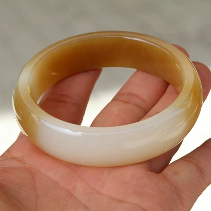 手镯玉石玉镯子和田玉糖白玉