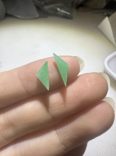 D120阳绿天然缅甸翡翠A货边角料保真保A假一罚三详情有尺寸