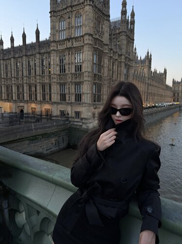 GGQSDZ he*sa2k+又飒又A姐感权利风衣超短款两色