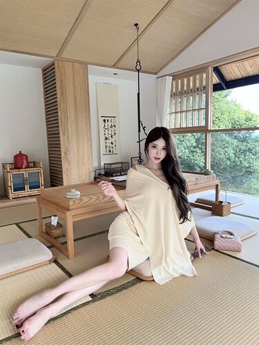 GGQSDZ【野心美人】栗色/奶白针织斜肩修身连衣裙氛围感披肩套装