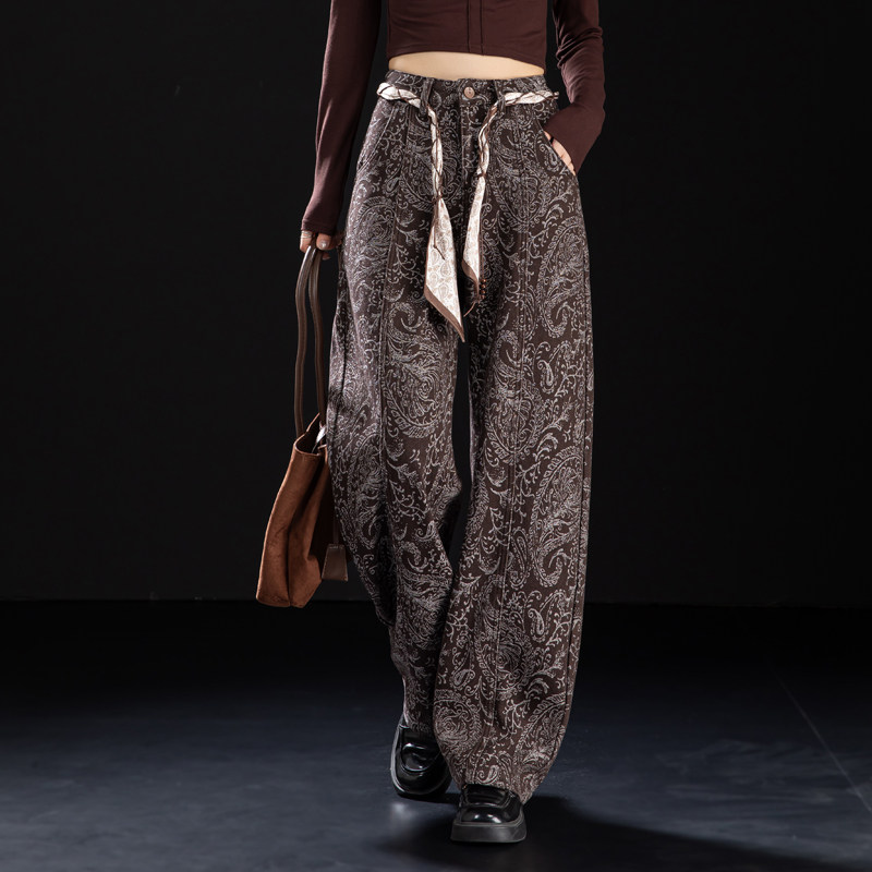 咖色腰果花加绒牛仔裤宽松弯刀裤