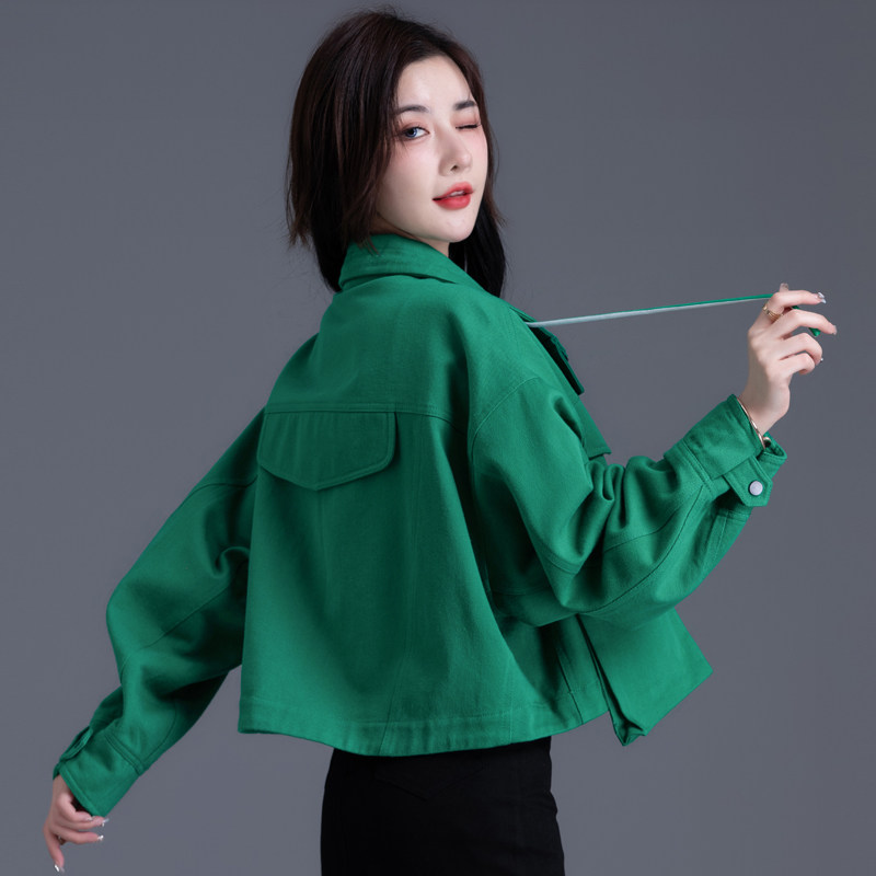 绿色牛仔女春秋季2025新款设计感小个子工装小众短款