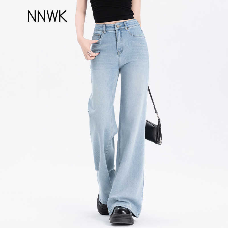 浅蓝色超好看阔腿喇叭裤牛仔裤女
