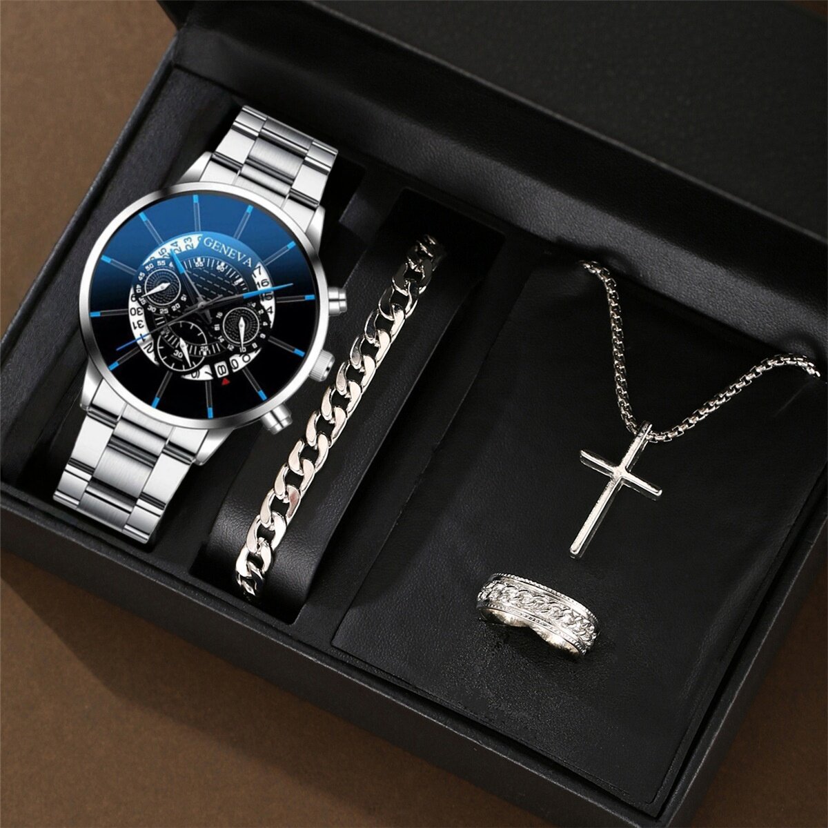 圣诞节送男友礼物爆款炫酷帅气男士手表礼盒装商务休闲高档石英表