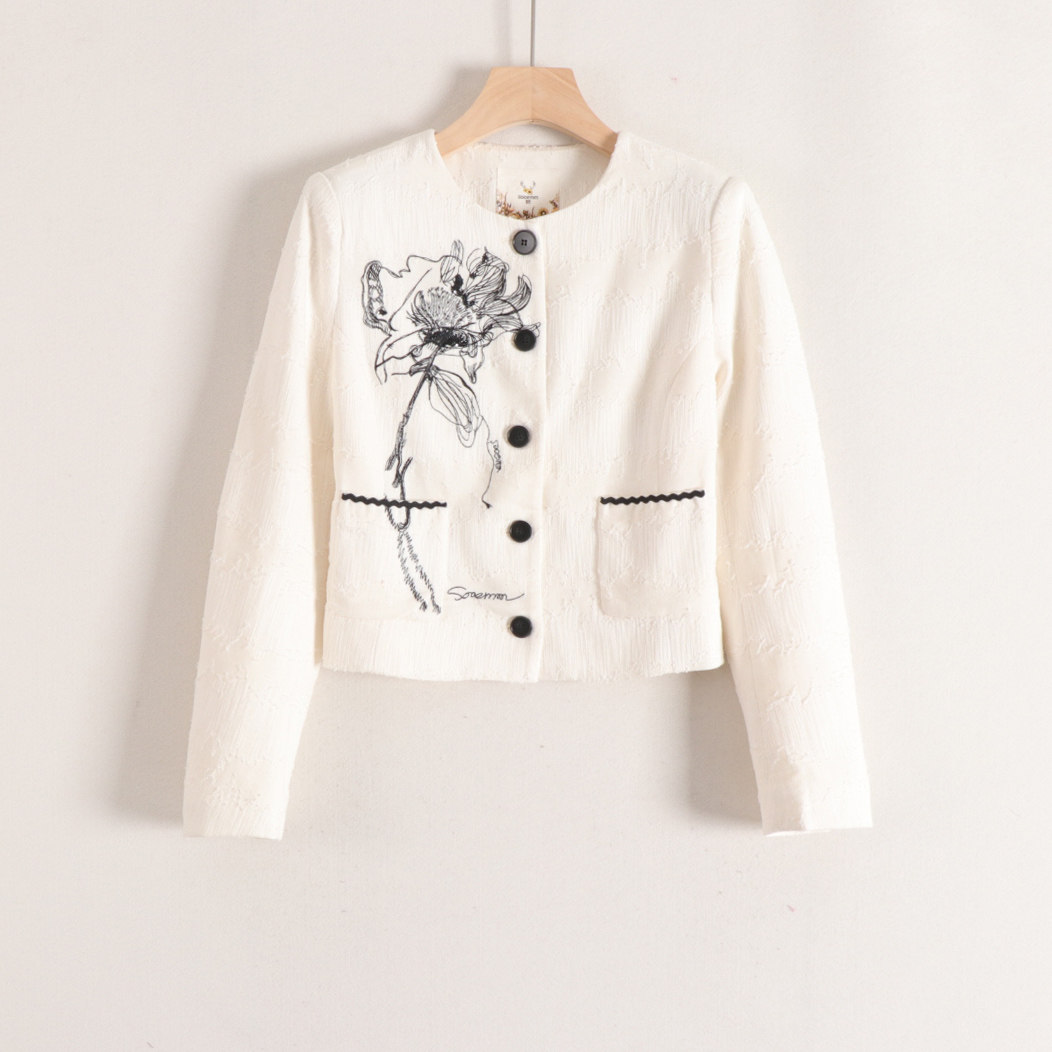 【言】轻奢气质复古国风刺绣菊花单排扣圆领直筒短款外套女26春装,女装/女士精品,短外套,淘宝优惠券,粉丝福利购,淘宝优惠卷