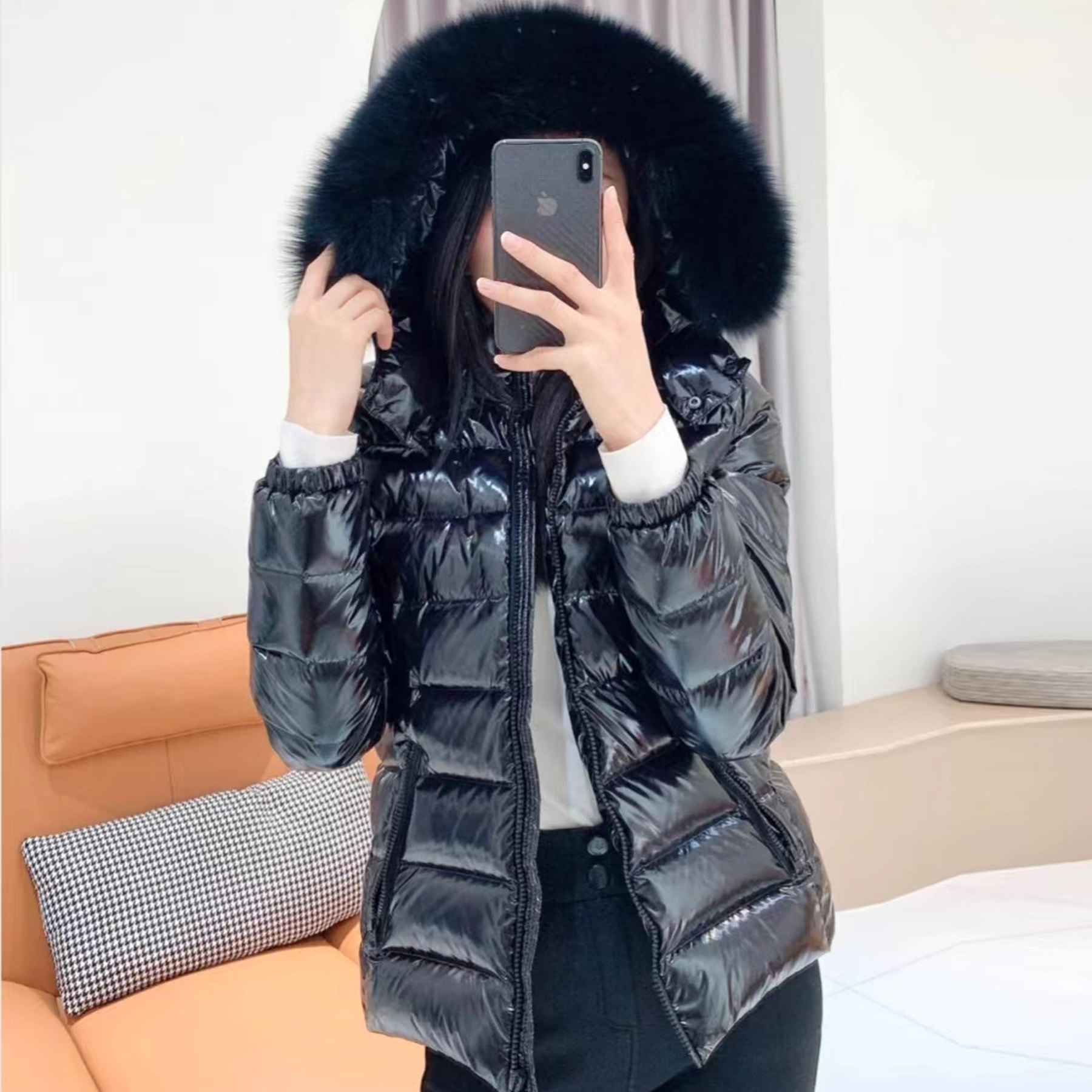 2025冬新款 m家魔王蒙口羽绒服女短款修身高端大毛领鹅绒加厚外套