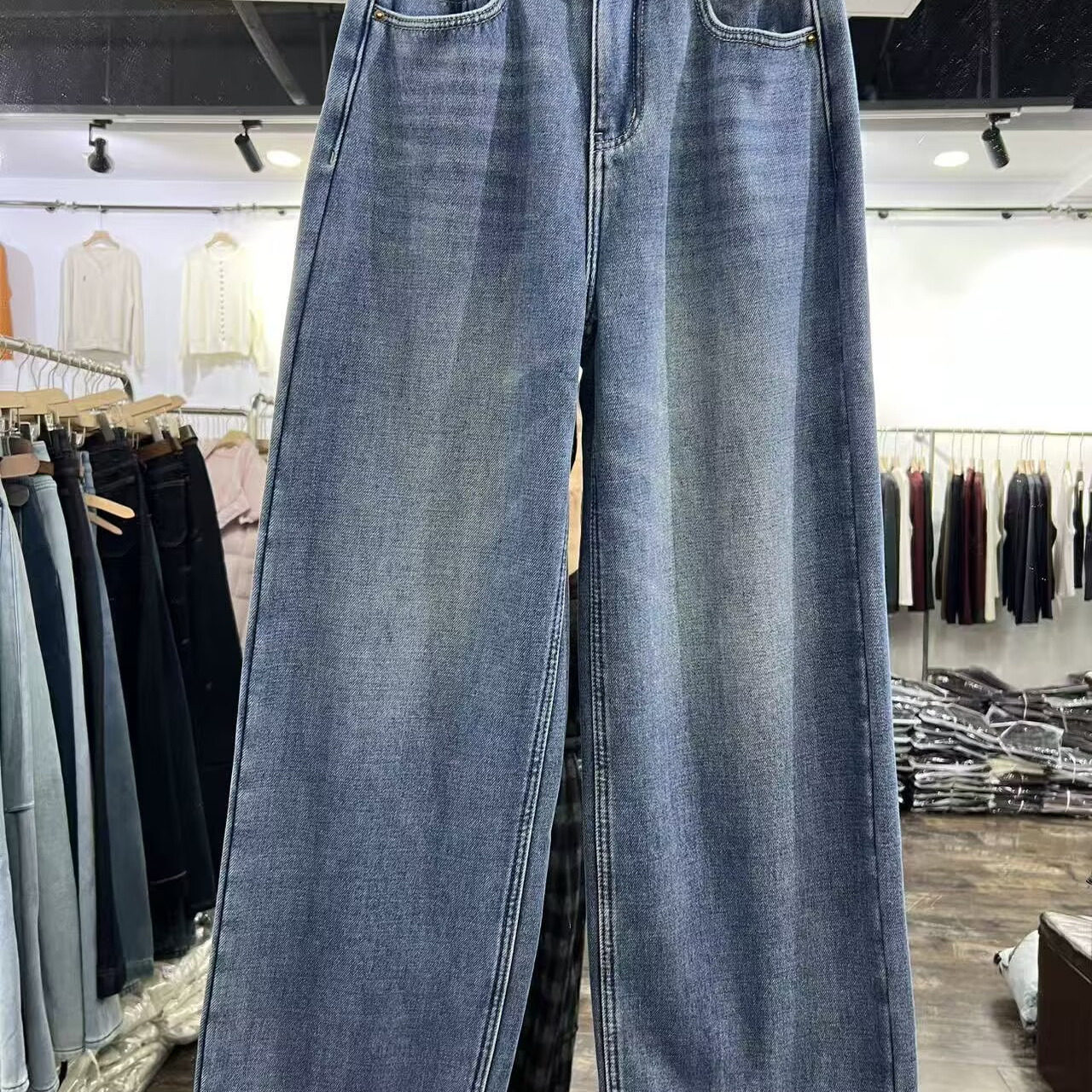 加绒加厚阔腿牛仔裤女冬季新款高腰宽松显瘦百搭休闲直筒裤世0.96,女装/女士精品,牛仔裤,淘宝优惠券,粉丝福利购,淘宝优惠卷