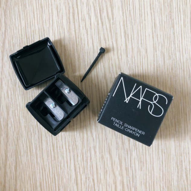 满百包邮现货NARS 双孔卷笔刀转笔刀削笔刨 粗细眉笔唇膏笔适用