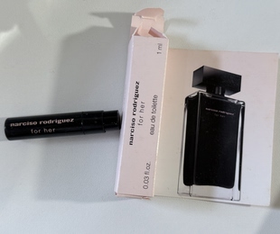 木质麝香花香调~NARCISO纳西素纳西索FOR HER黑瓶原装试管香水1ml