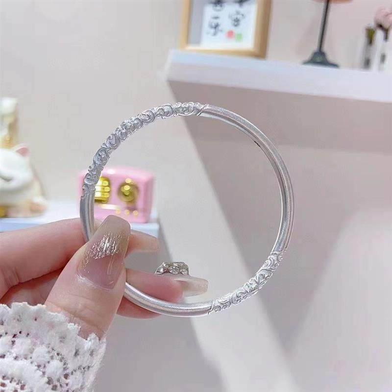 新款卷草纹银手镯女s999足银素圈手环古法纯银年轻款送女友礼物潮