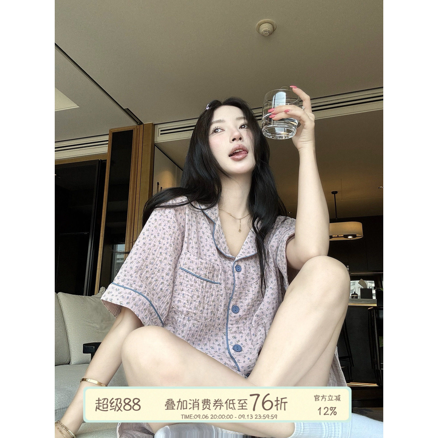 JoyceBra清新减龄小碎花翻领睡衣图片