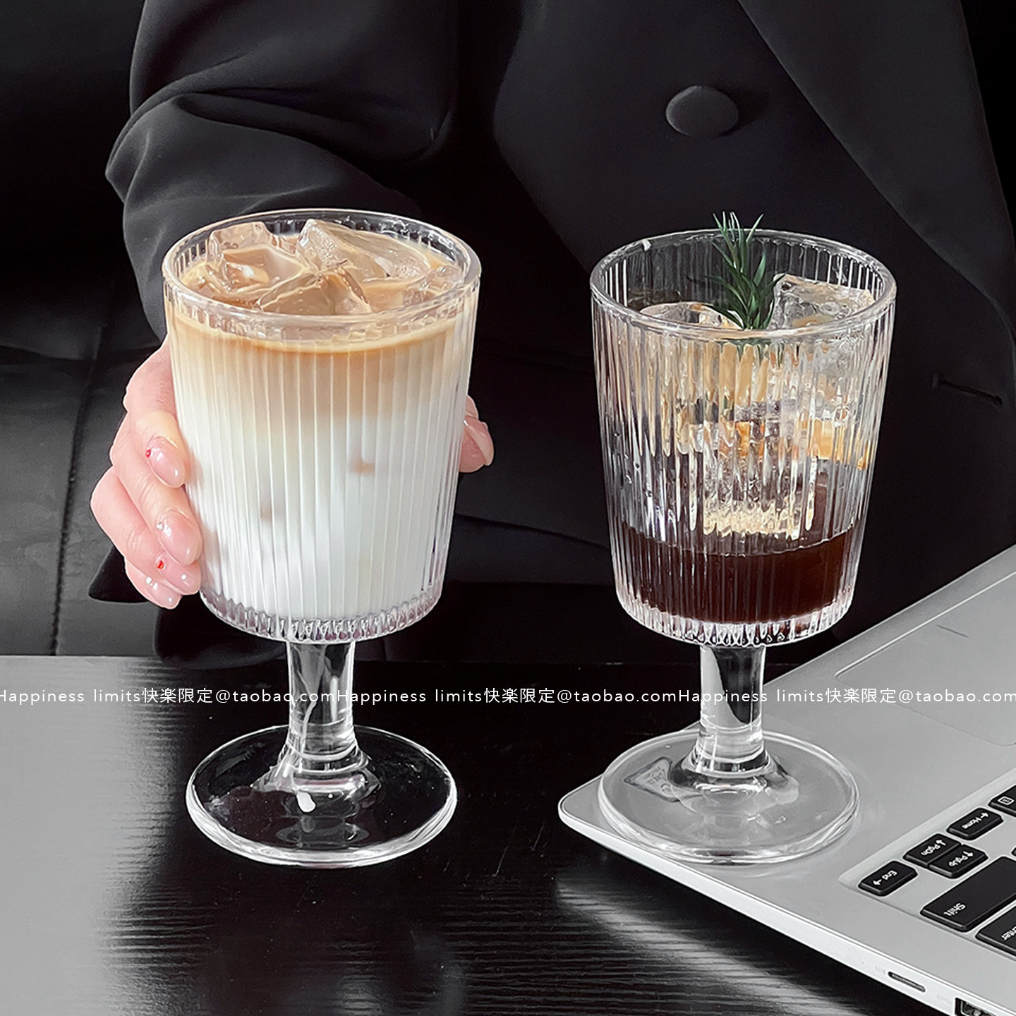 复古条纹高脚果汁玻璃杯高颜值冰美式咖啡杯设计感酒杯饮料杯子