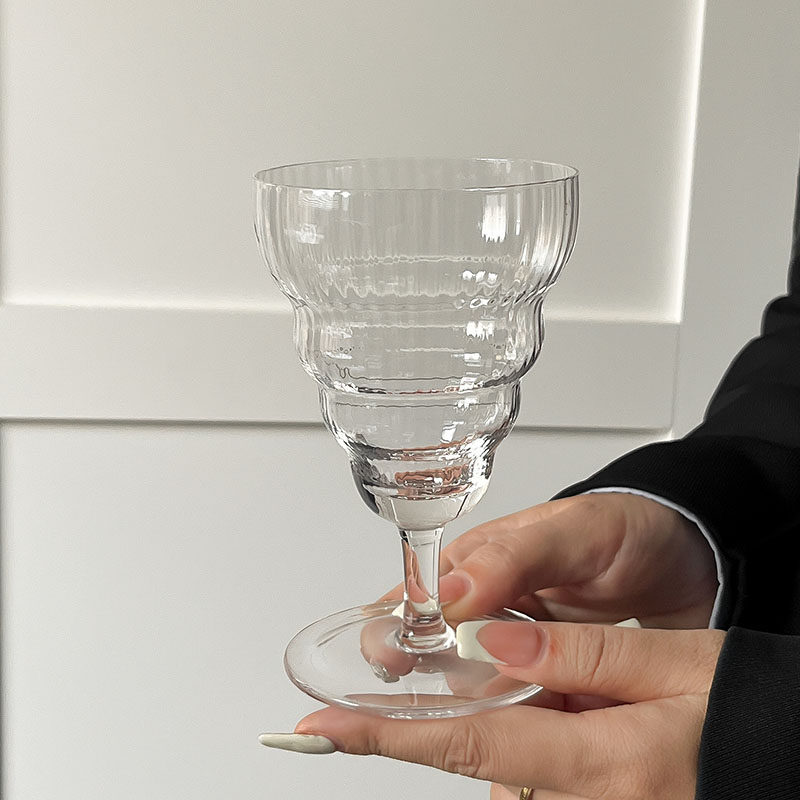 ins风高脚玻璃杯圣诞树杯竖纹礼物酒杯鸡尾酒气泡水果汁甜品