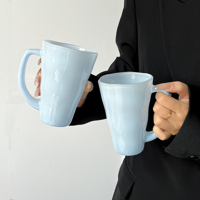 ins风玉蓝波纹带把手玻璃杯女高颜值家用个性咖啡杯果汁杯子