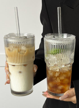 大容量带盖带吸管竖条纹玻璃杯