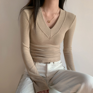 2026开春秋冬季 正肩磨毛修身 内搭加厚低领打底衫 T恤女 性感v领长袖