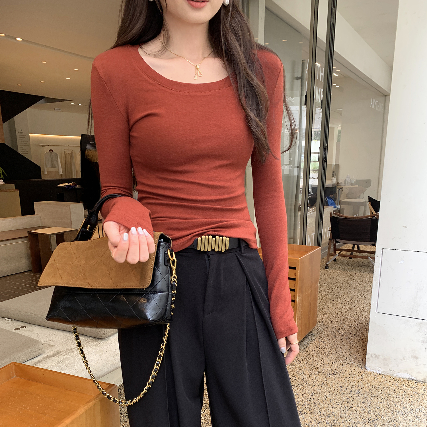 早秋巨好看的圆领长袖T恤女2025新款修身显瘦羊毛内搭打底衫上衣