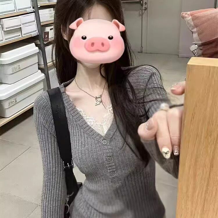 韩系蕾丝拼接纯欲风打底毛衣女秋冬v领坑条高级感针织衫内搭上衣
