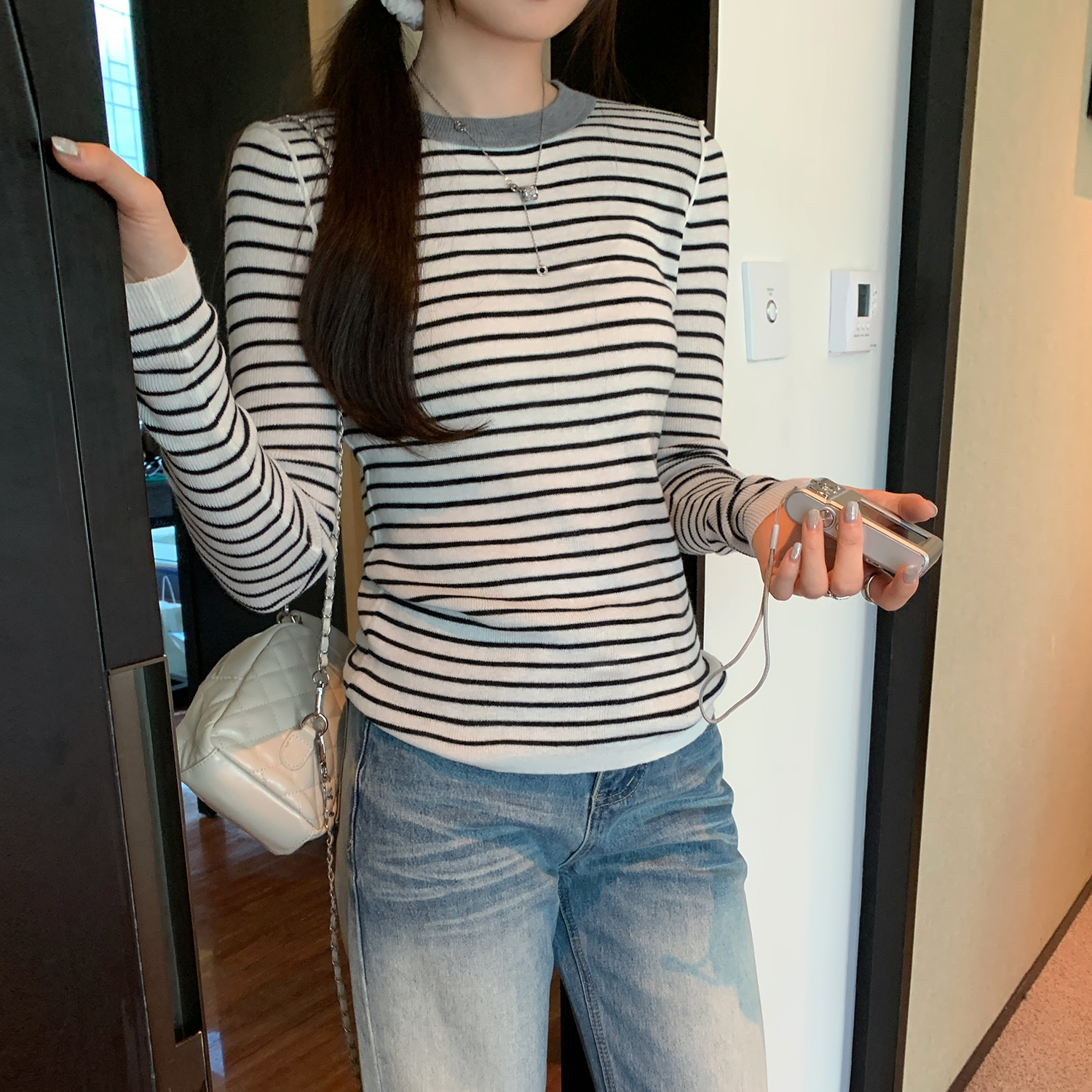 轻熟条纹圆领长袖针织衫女2025新款早秋超好看单穿气质打底衫上衣