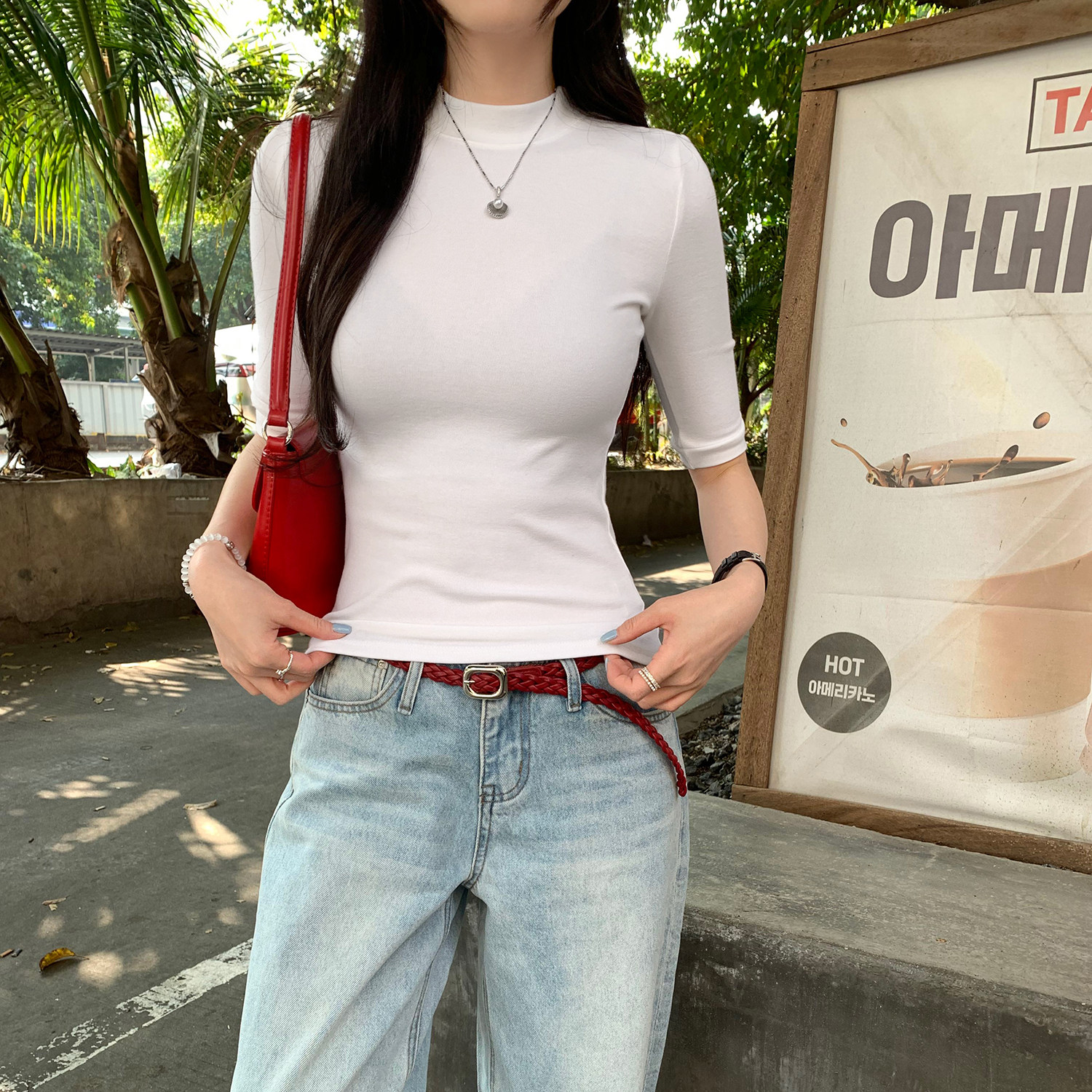 燕麦色中袖T恤女初夏春季2026新款爆款修身显瘦半高领五分袖上衣图片