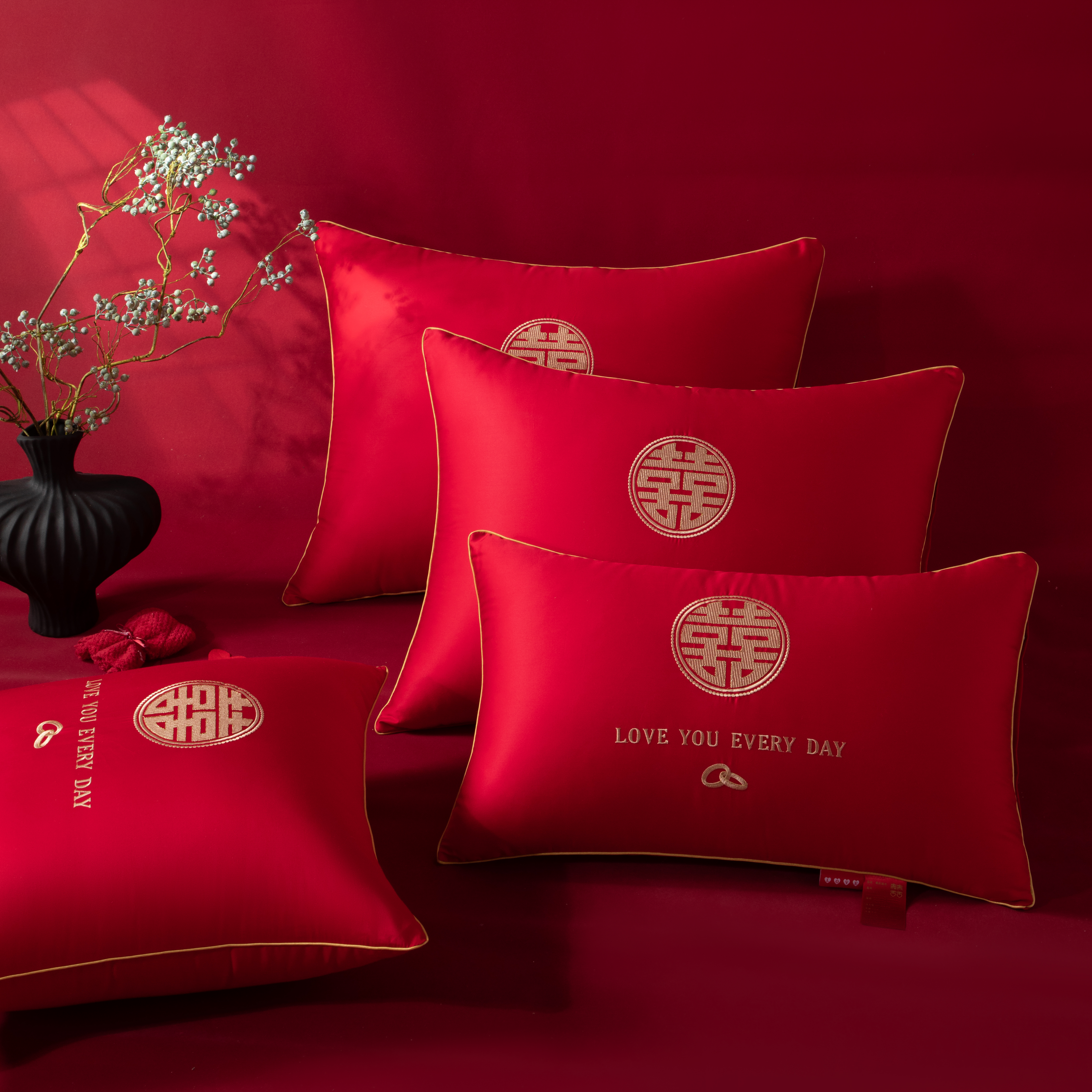 一对装婚庆枕芯送精美包装