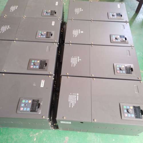 (议价）上海特变频器VC5000E-037G3045P3，37