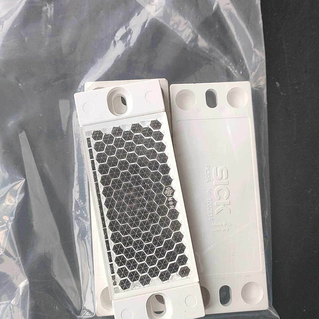 SICK反光板PL30A个没有袋子包装的3个一共70议价