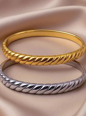 NVOXS欧美时尚简约金色螺纹不锈钢手镯女士日常佩戴
