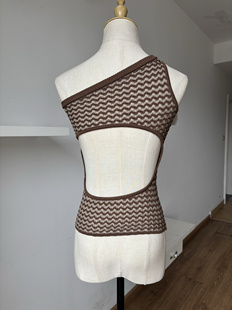 超绝度假系列单肩编织镂空无袖针织上衣辣妹性感修身不对称背心女