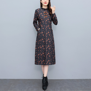 秋冬连衣裙女中年妈妈旗袍冬天洋气黑色大码显瘦漂亮羊绒碎花裙子