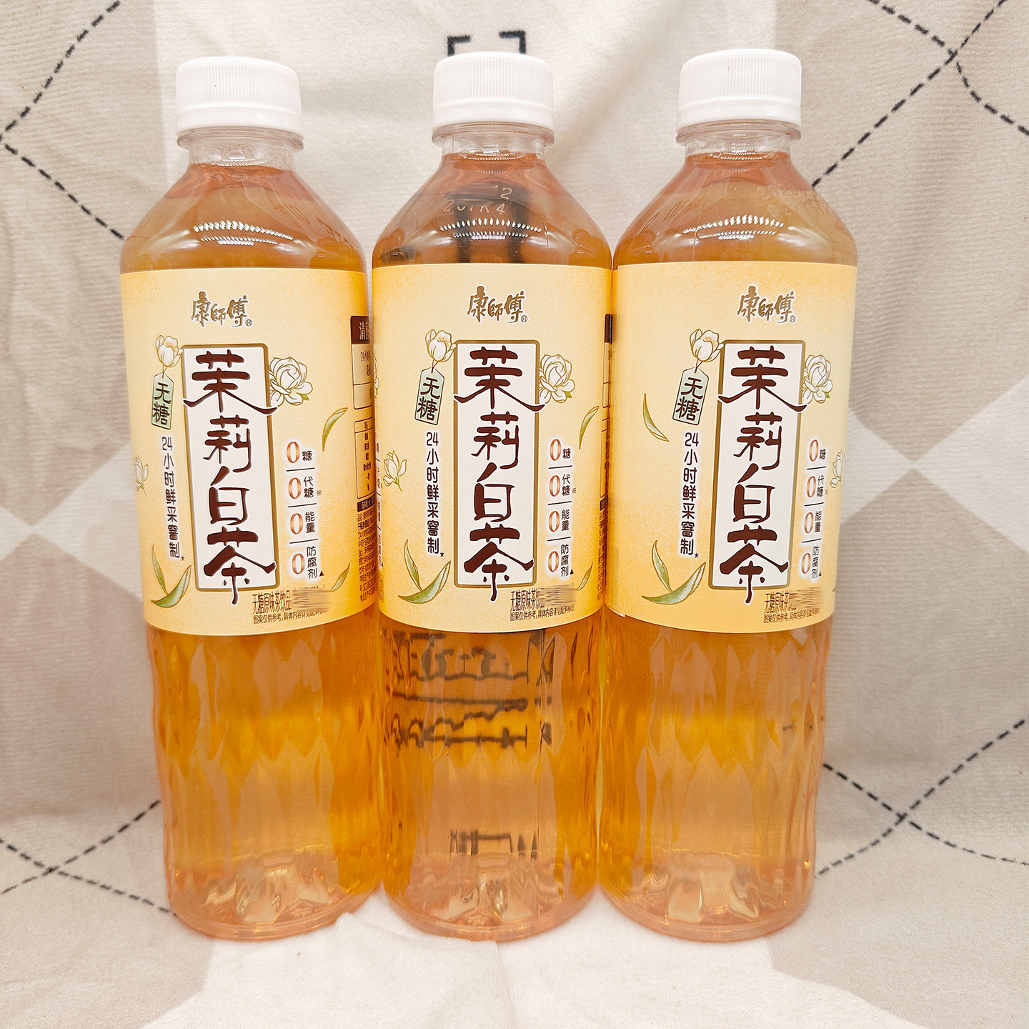 康师傅无糖茉莉白茶500ml冰镇白茶饮料解渴解暑聚会分享茉莉花味