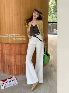 DIMO白色微喇牛仔裤女2026早春新款版型超好看的不贴腿喇叭裤5329
