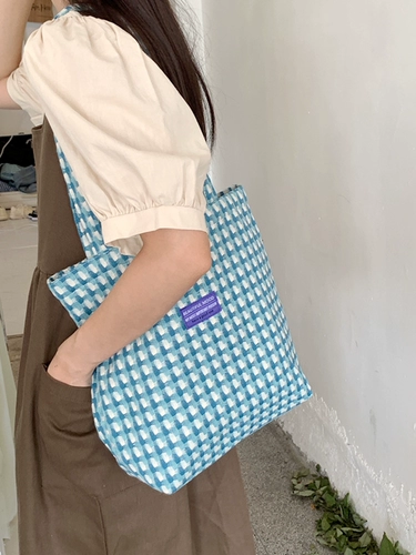 Синий плетеный шоппер, вместительная и большая сумка подмышку, сумка на одно плечо, широкая цветовая палитра