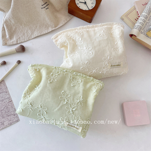 小白兔几蕾丝立体绣花化妆包口红护肤品便携式收纳袋大容量手拿包