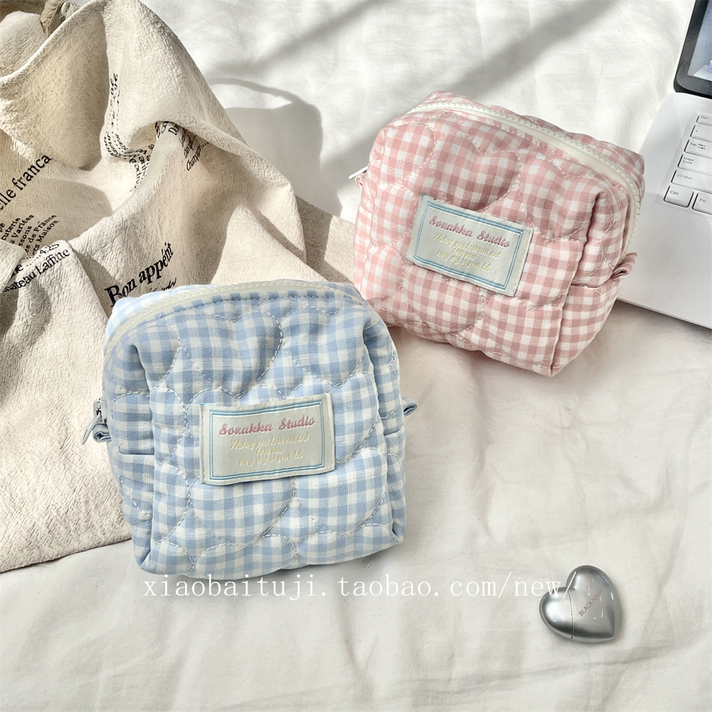 安若木兮莓果色格子卫生包