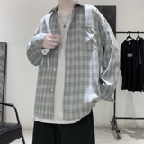 浅灰色