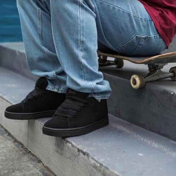 Item Thumbnail for New color scheme Classic skateboard shoes Vintage thick tongue bread shoes Abrasion resistant shock absorbing soles DC