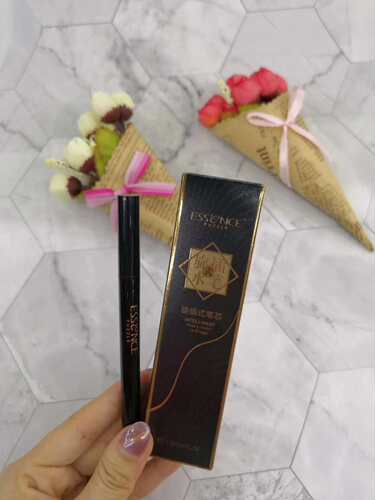 essence速干眼线水笔