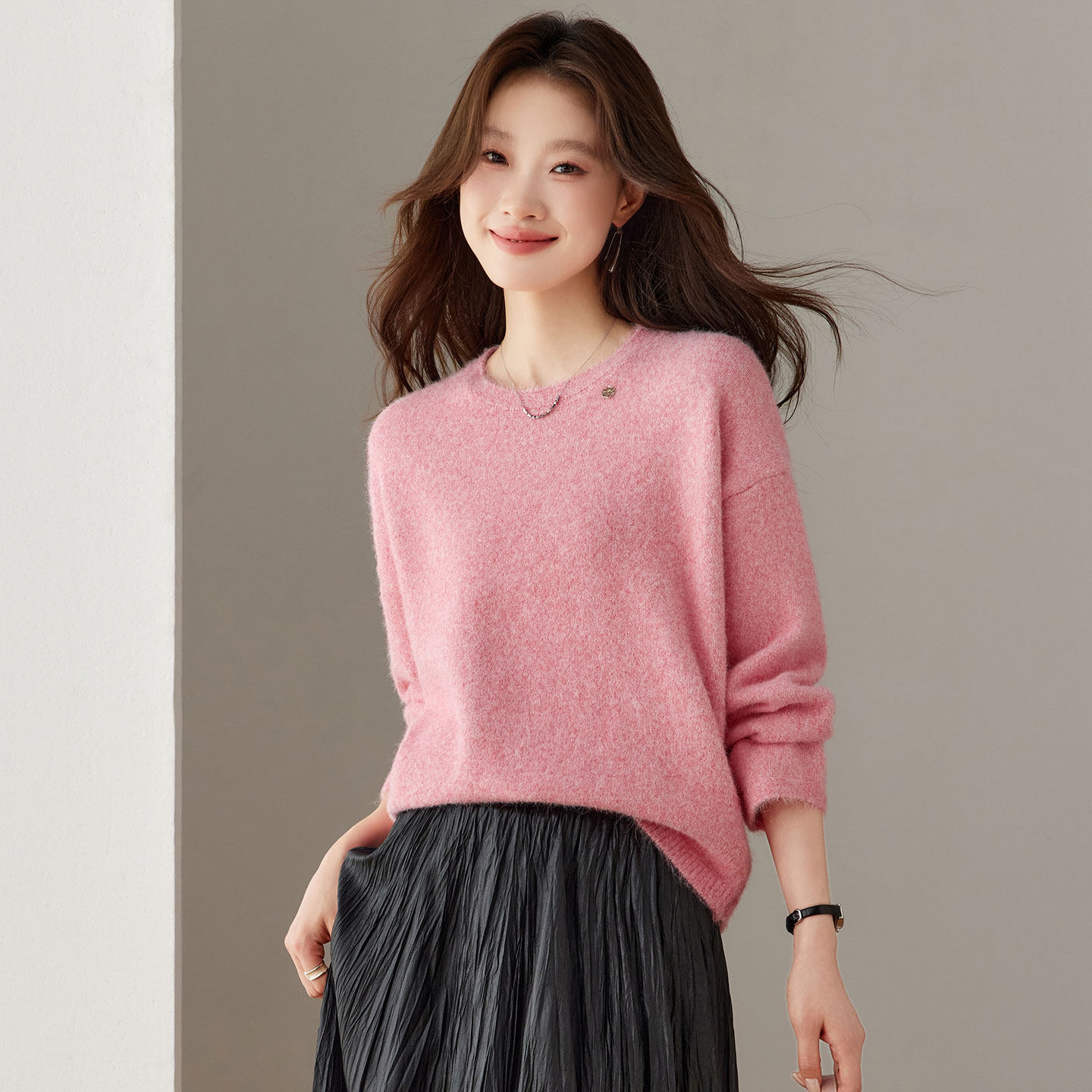 慵懒风宽松圆领毛衣女春