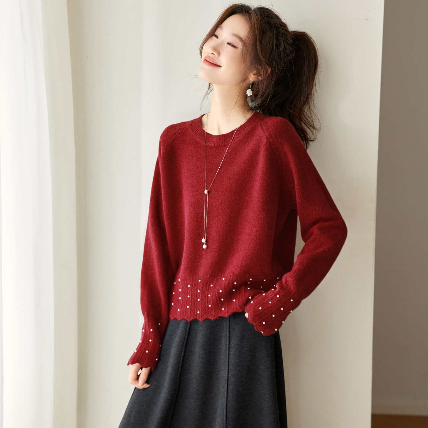 红色本命年圆领针织衫女秋冬高级感爆款慵懒宽松毛衣内搭打底上衣