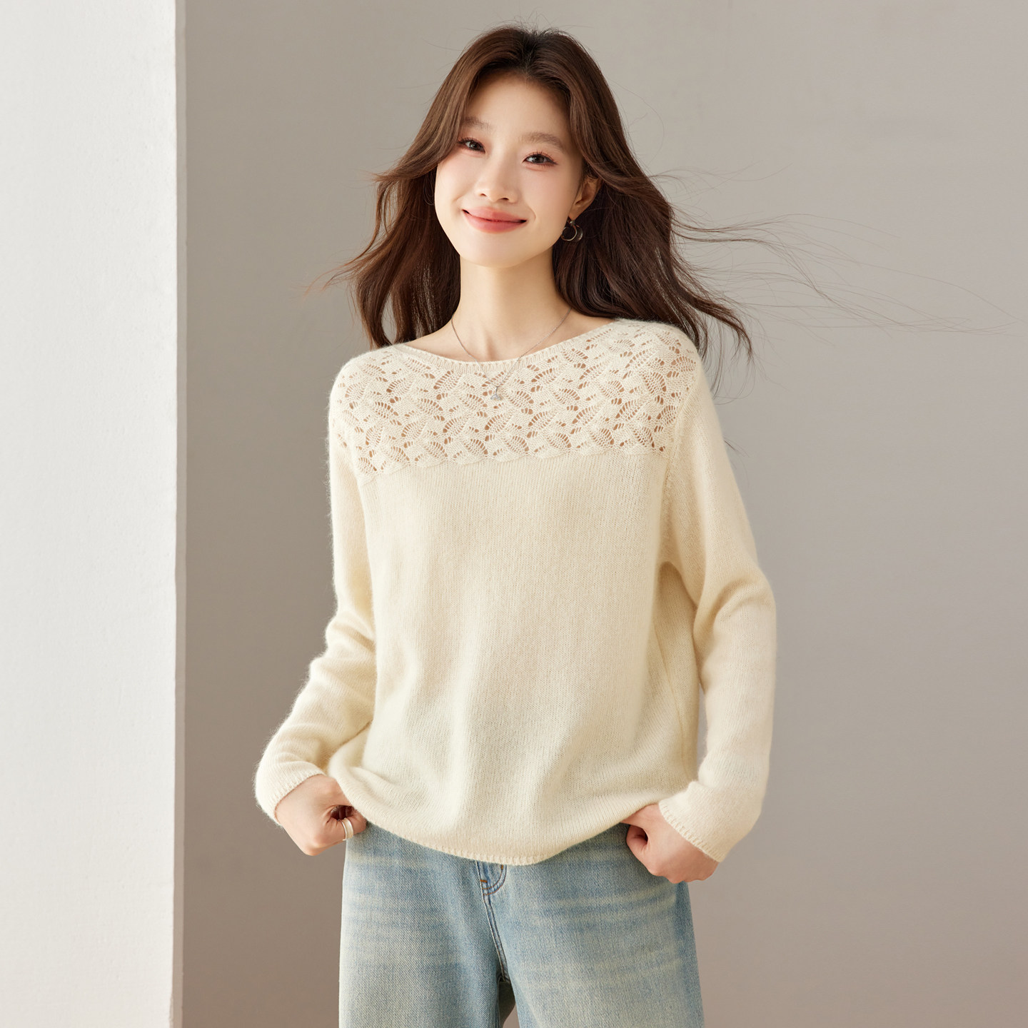 秋冬羊毛衫女圆领镂空针