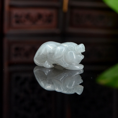 天然a货翡翠猪挂坠立体玉猪吊坠A缅甸玉石生肖小猪挂件10507