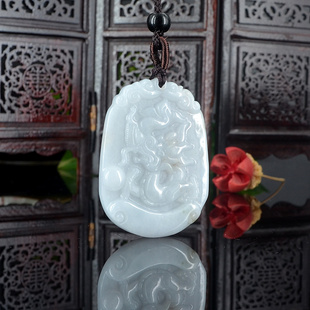 天然a货翡翠龙牌挂件A货缅甸玉龙吊坠生肖龙形玉佩项链220408