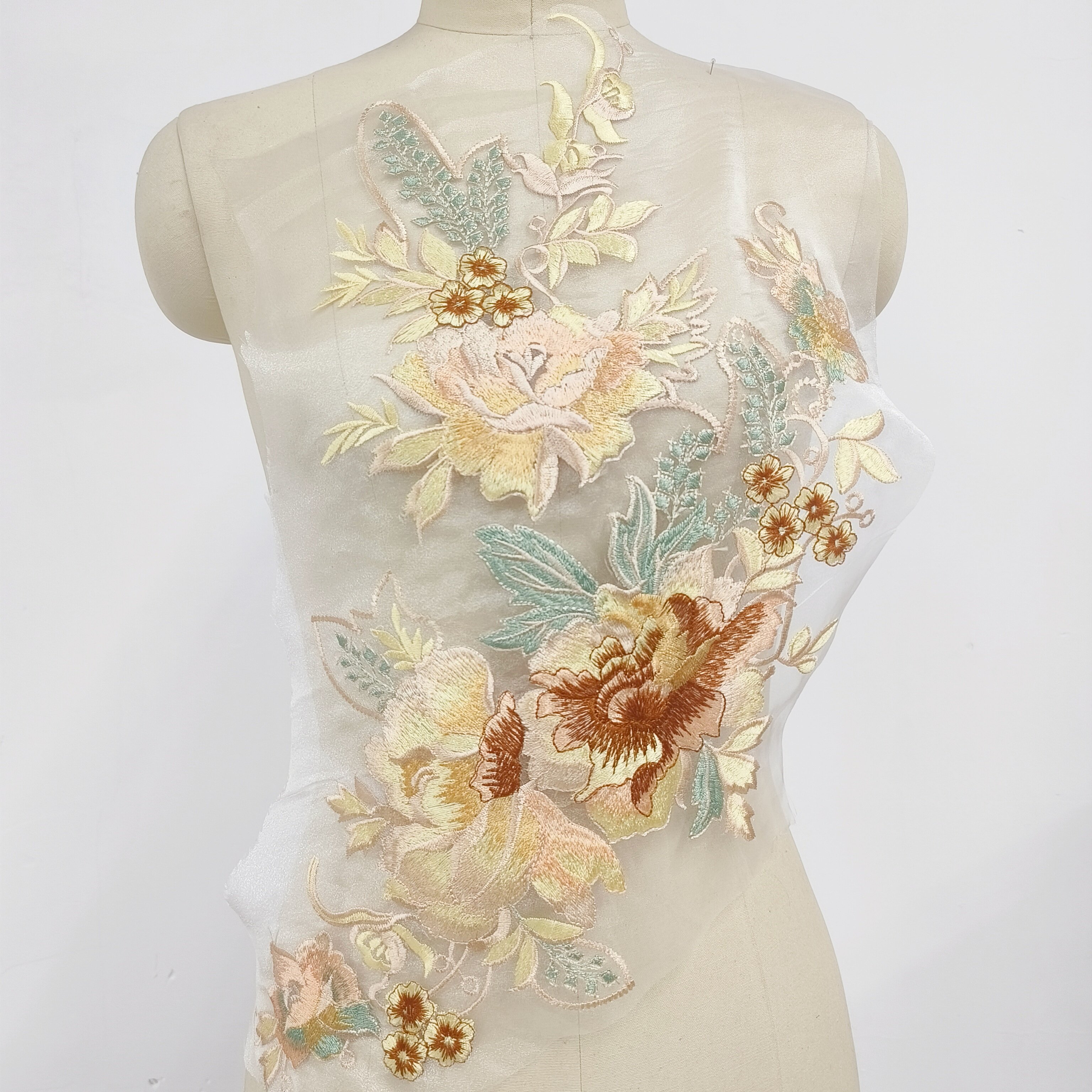 网纱花片黄色无背胶刺绣大牡丹花毕设装饰刺绣蕾丝布艺演出礼服贴