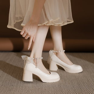女春季 玛丽珍婚鞋 法式 粗跟白色伴娘单鞋 六点大叔 气质高跟鞋 真皮