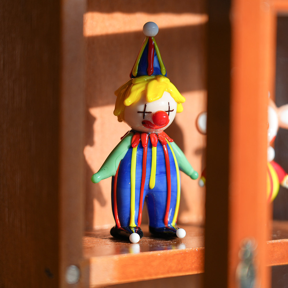 淄博琉璃手作马戏团小丑桌面摆件